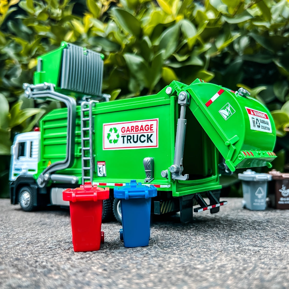 Toys / Garbage Truck Toys for Kids, Pull Back Garbage Truck Toy with Lights and Sounds and Recycling Truck Toy With Trash Cans And Bins And Trash Cards